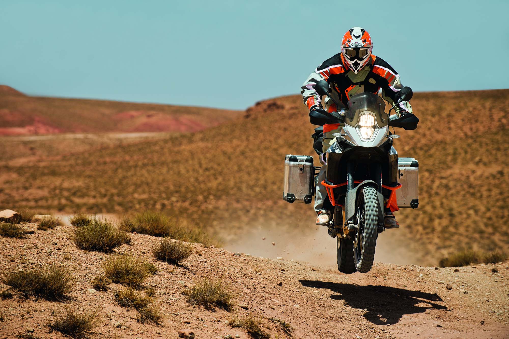 2013-KTM-1190-Adventure-R-action-13.jpg